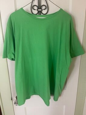 Women’s Green Crew Neck T-Shirt